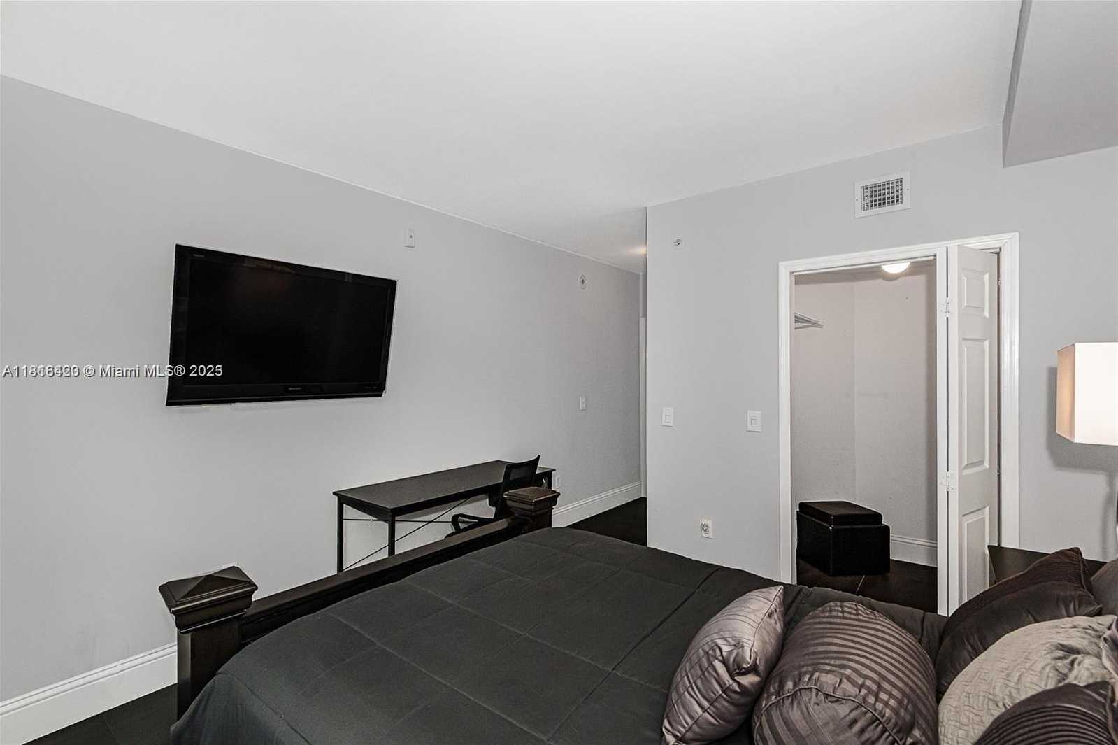 Small Image of 17145 NORTH BAY RD #4106, Sunny Isles Beach Number 20