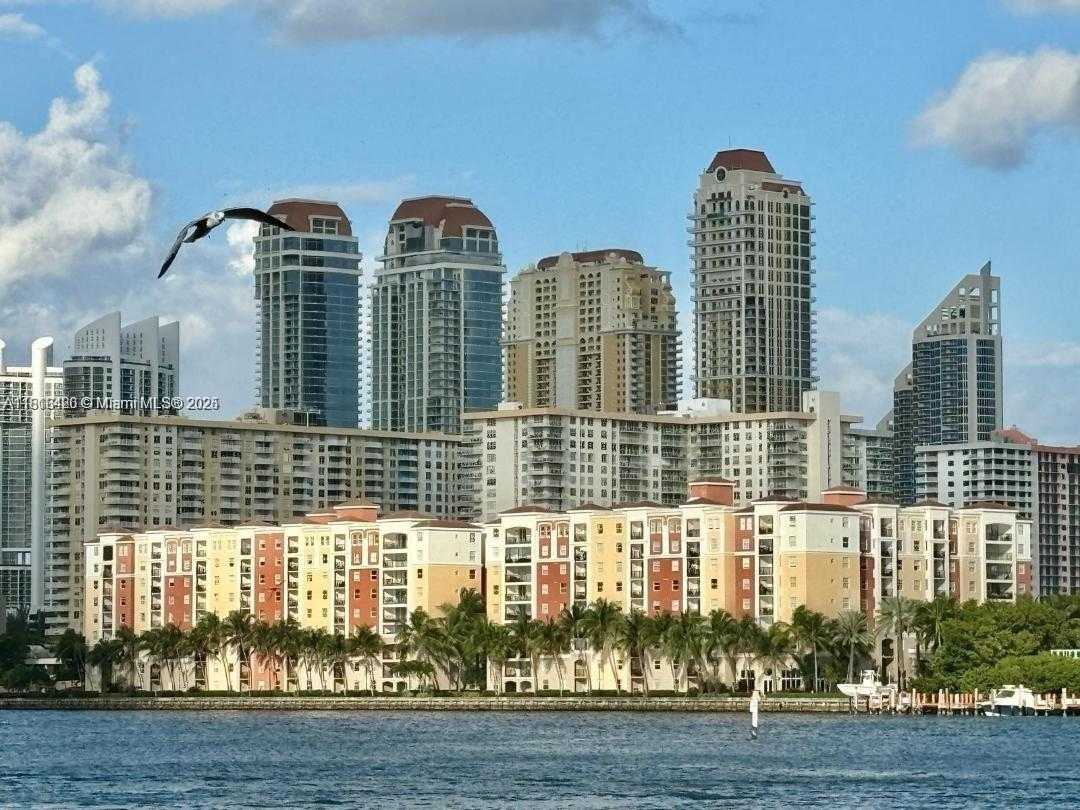 Small Image of 17145 NORTH BAY RD #4106, Sunny Isles Beach Number 4