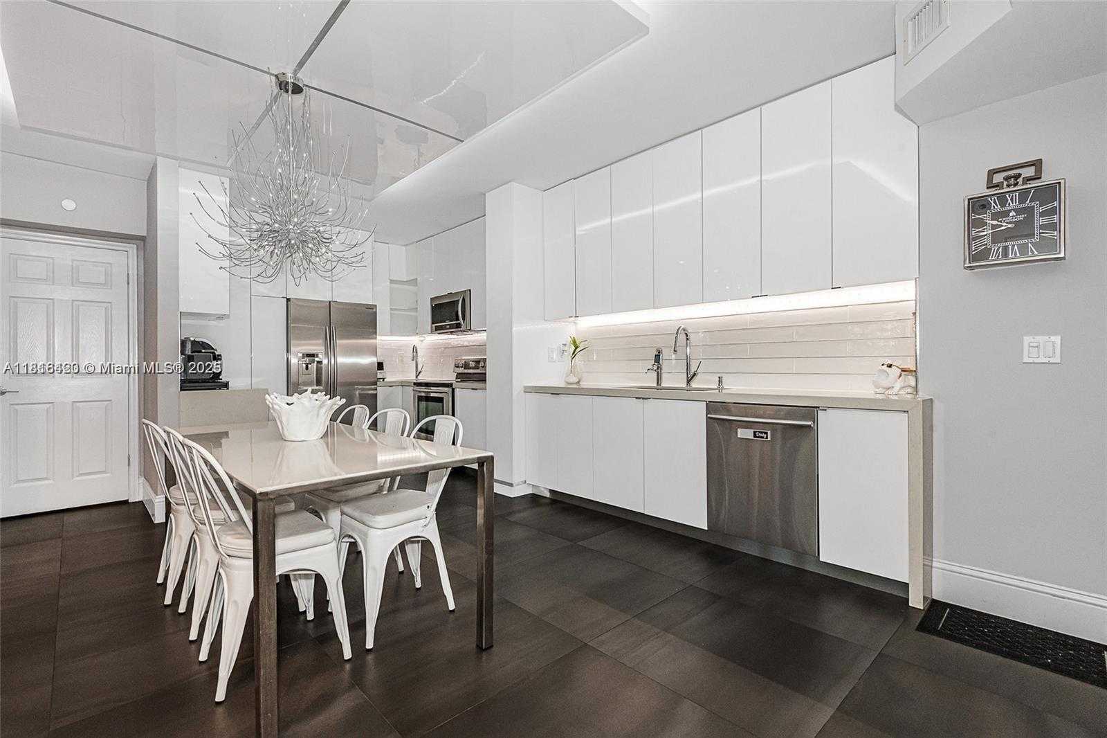 Small Image of 17145 NORTH BAY RD #4106, Sunny Isles Beach Number 8