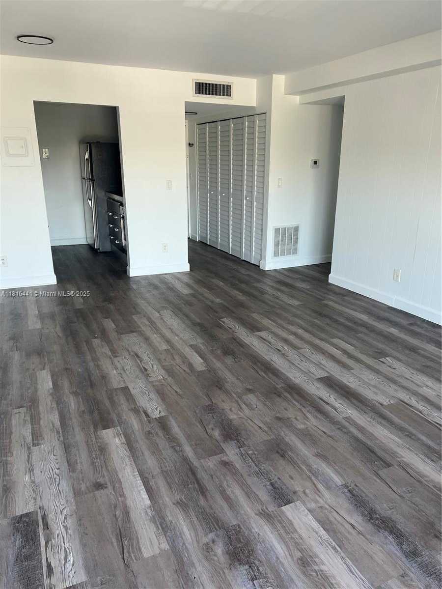Small Image of 2020 NORTH EAST 135TH ST #801, North Miami Number 15