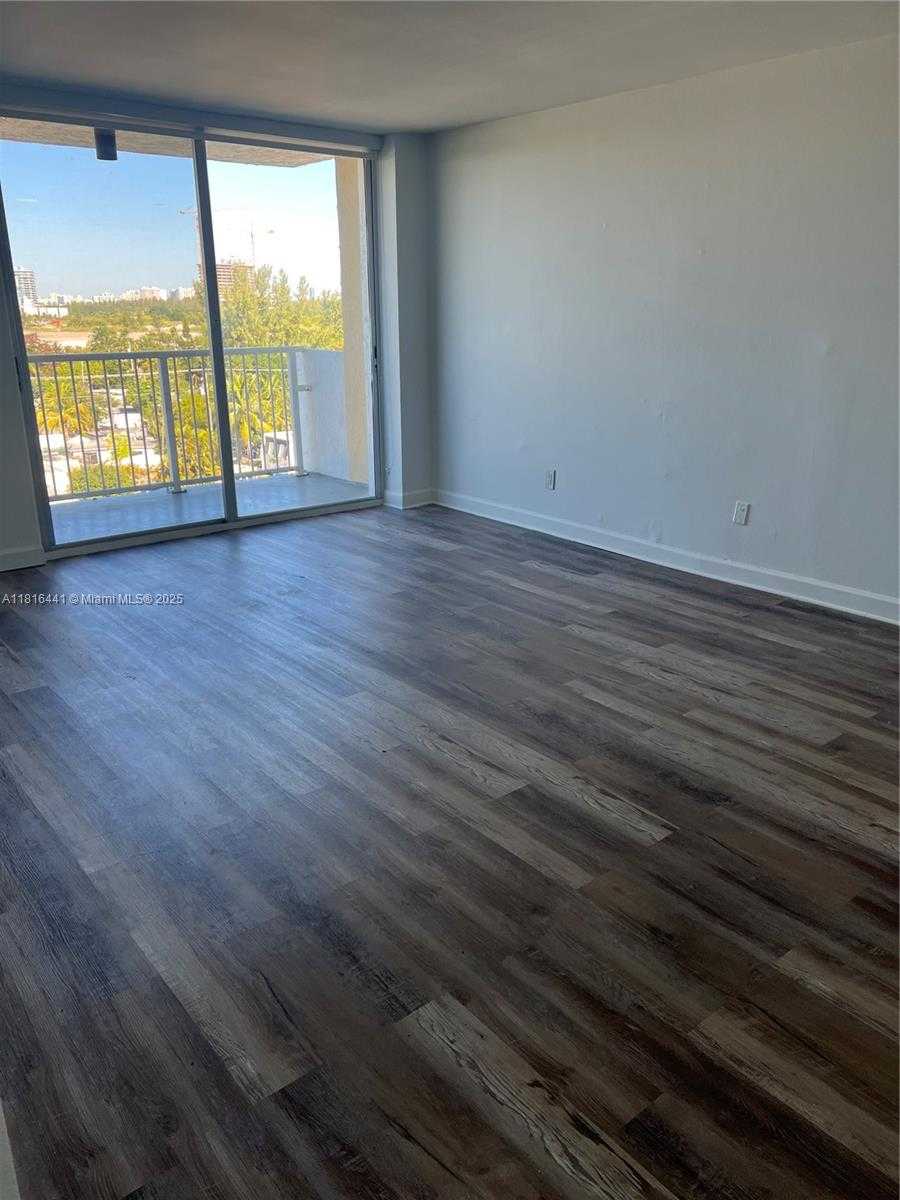 Small Image of 2020 NORTH EAST 135TH ST #801, North Miami Number 4