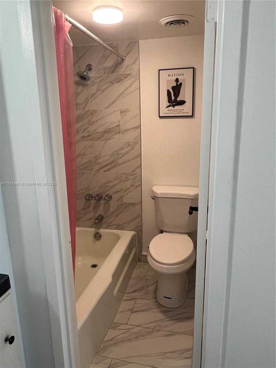 Small Image of 2020 NORTH EAST 135TH ST #801, North Miami Number 8