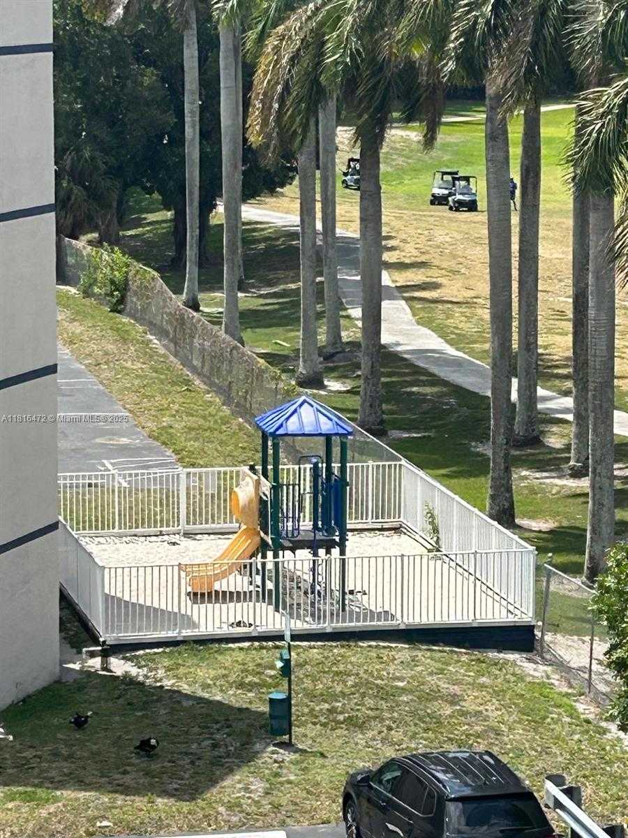 Small Image of 6955 NORTH WEST 186TH ST #F505, Hialeah Number 17