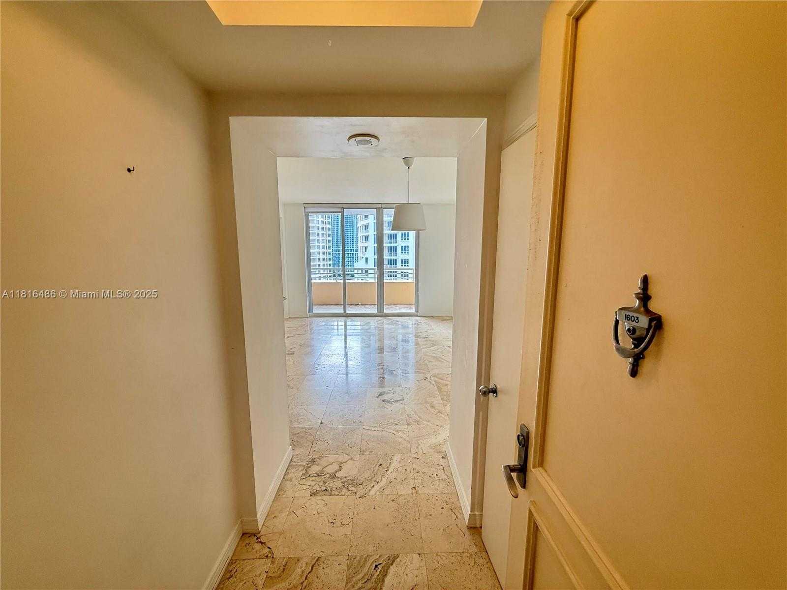 Small Image of 808 BRICKELL KEY DR #1603, Miami Number 2