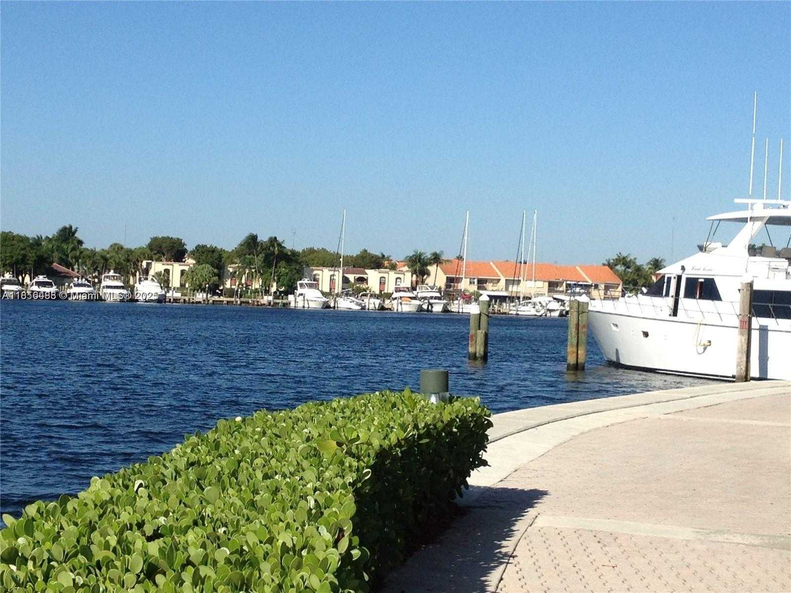 Small Image of 3545 MAGELLAN CIR #358-5, Aventura Number 13