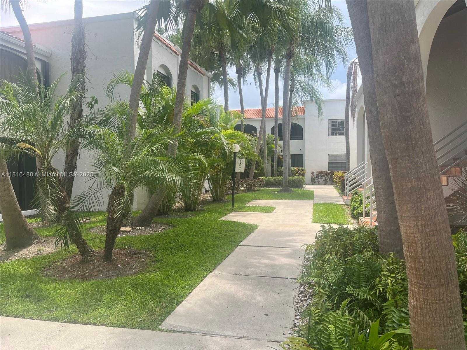 Small Image of 3545 MAGELLAN CIR #358-5, Aventura Number 16