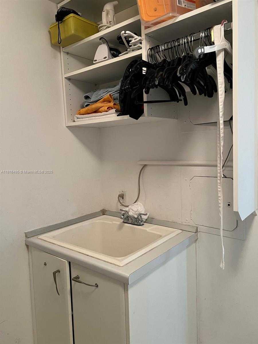 Imagen de Pequeño Objeto