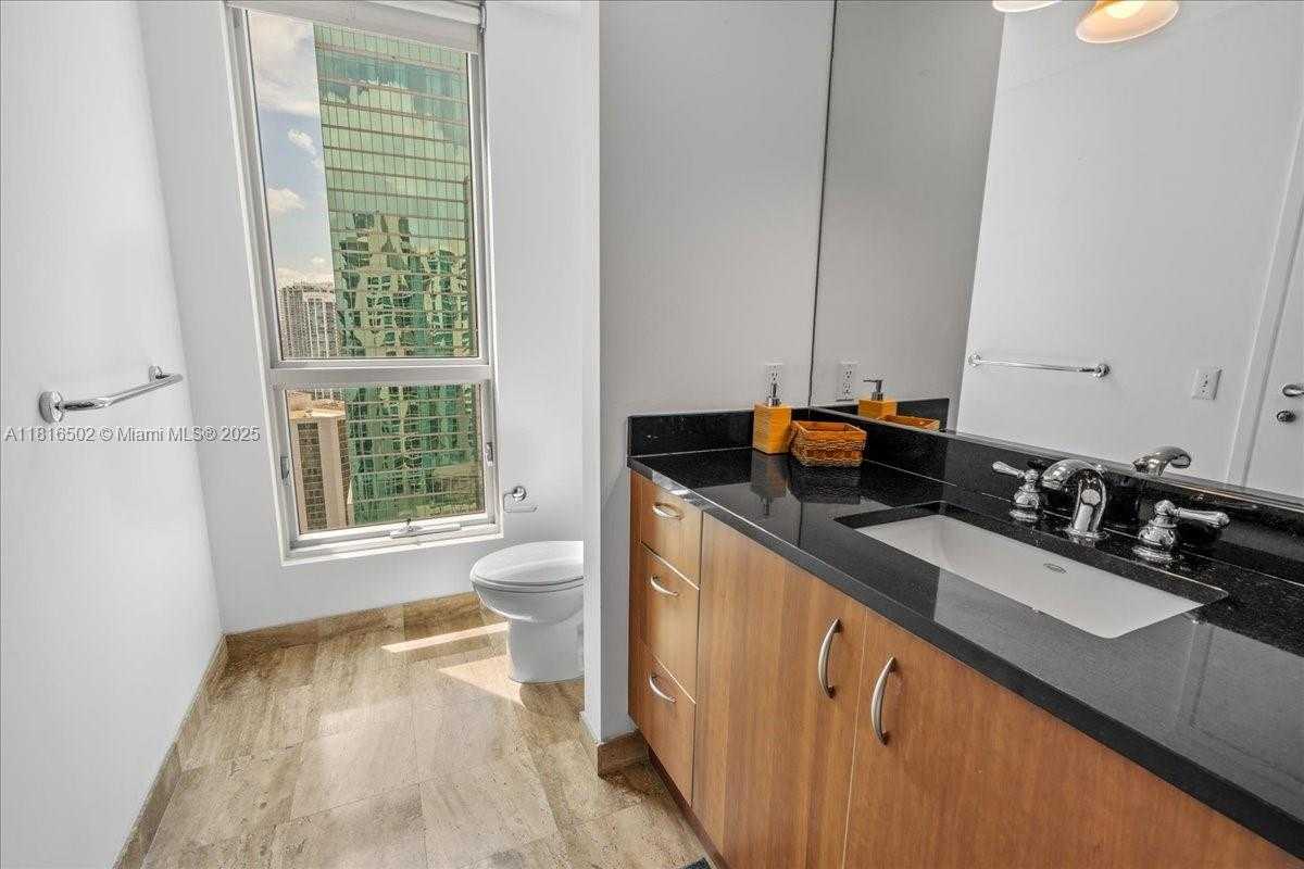 Small Image of 300 SOUTH BISCAYNE BLVD #T3302, Miami Number 13