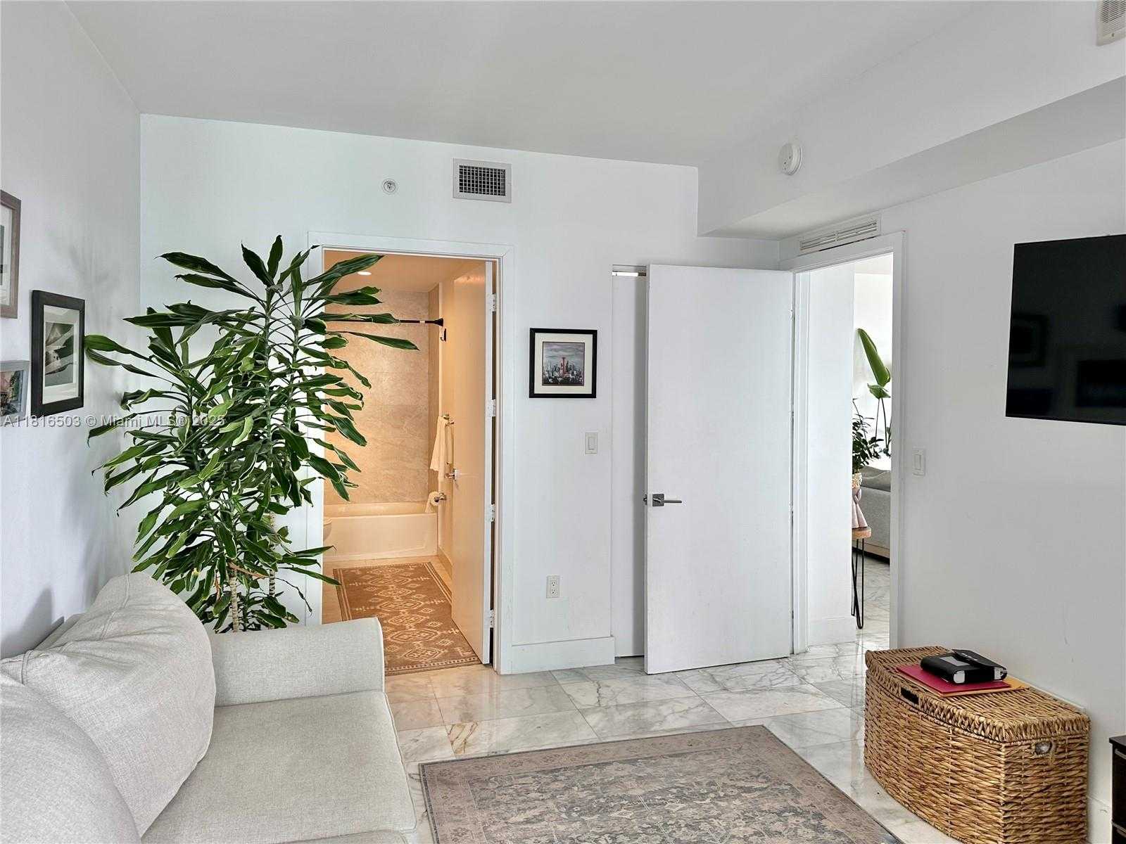 Small Image of 488 NORTH EAST 18TH ST #2601, Miami Number 6