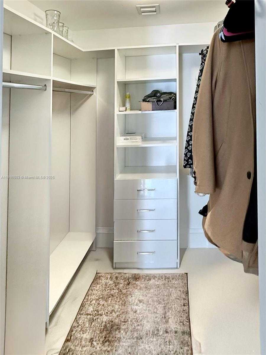 Small Image of 488 NORTH EAST 18TH ST #2601, Miami Number 8