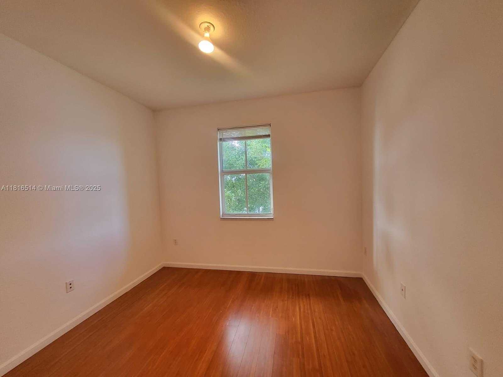 Small Image of 11001 NORTH WEST 83RD ST #208, Doral Number 18