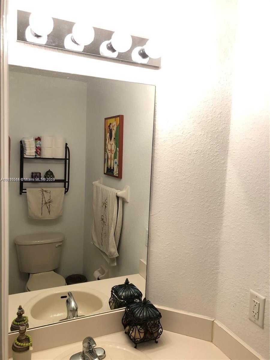 Small Image of 11001 NORTH WEST 83RD ST #208, Doral Number 7