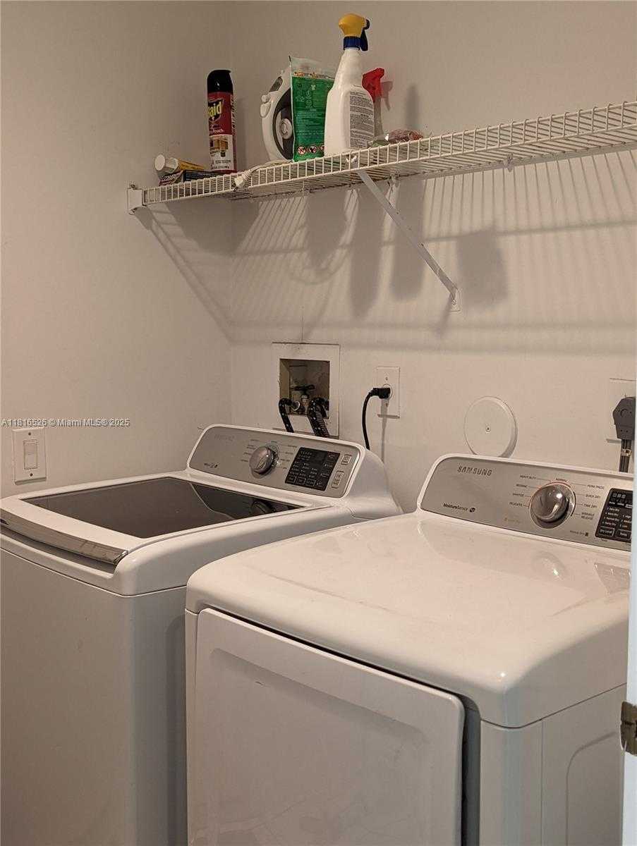 Small Image of Weston Number 19