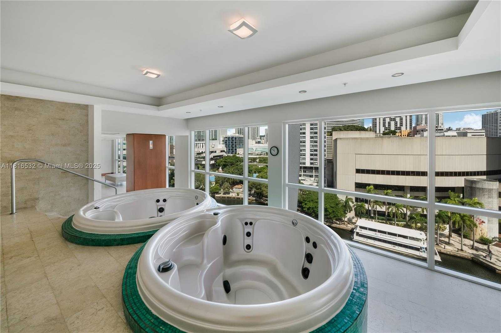Small Image of 41 SOUTH EAST 5TH ST #2107, Miami Number 23