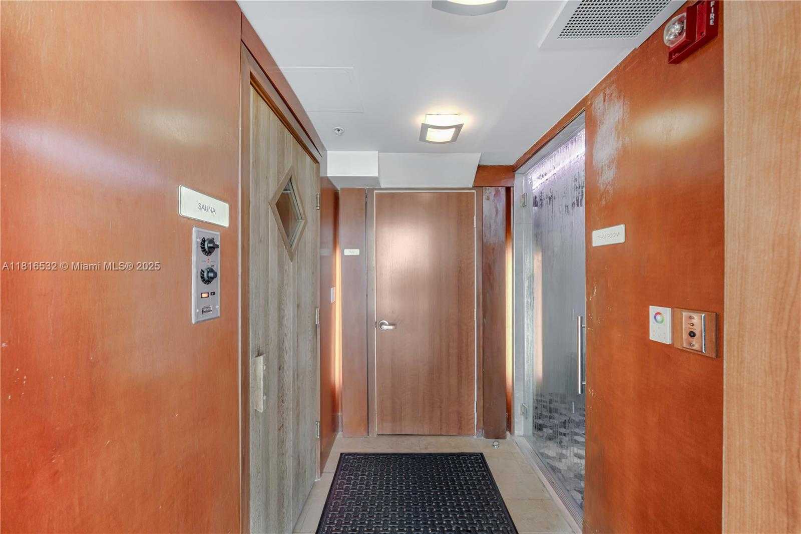 Small Image of 41 SOUTH EAST 5TH ST #2107, Miami Number 24