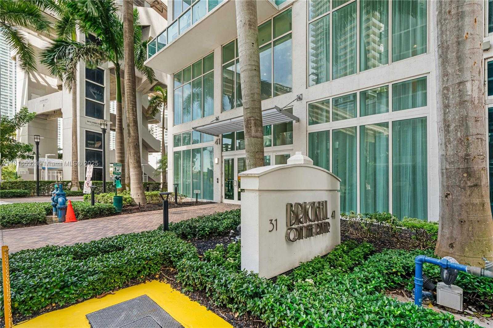 Small Image of 41 SOUTH EAST 5TH ST #2107, Miami Number 29