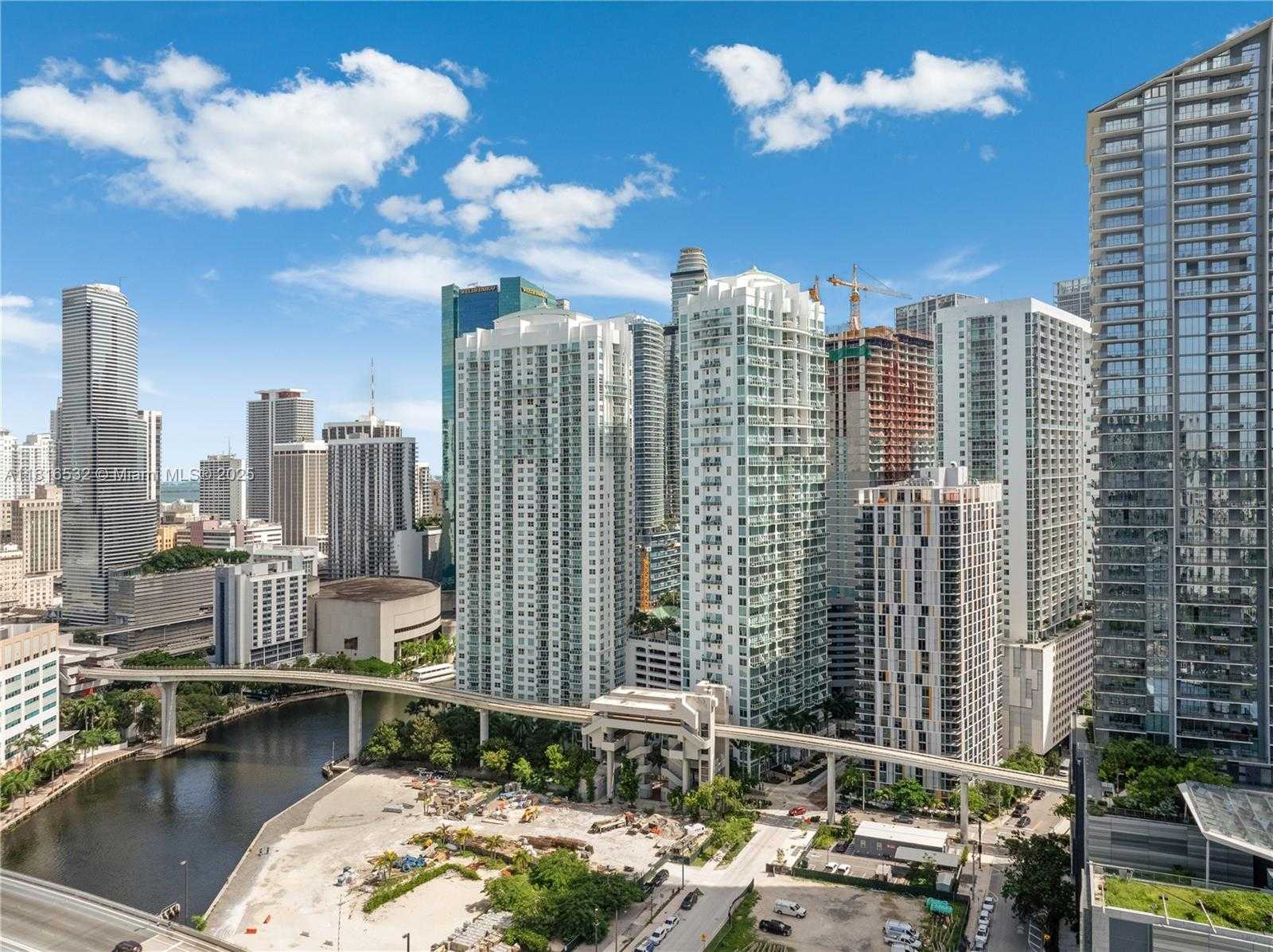 Small Image of 41 SOUTH EAST 5TH ST #2107, Miami Number 31