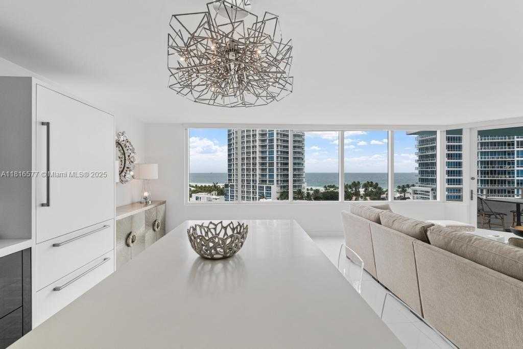 Small Image of 400 SOUTH POINTE DR #1006, Miami Beach Number 10