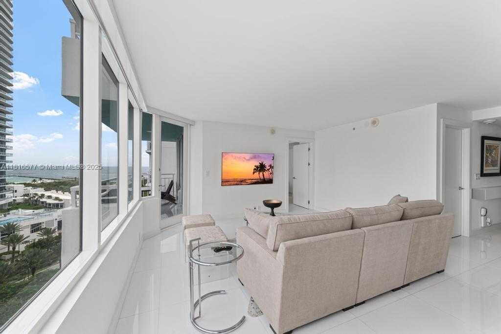 Small Image of 400 SOUTH POINTE DR #1006, Miami Beach Number 19