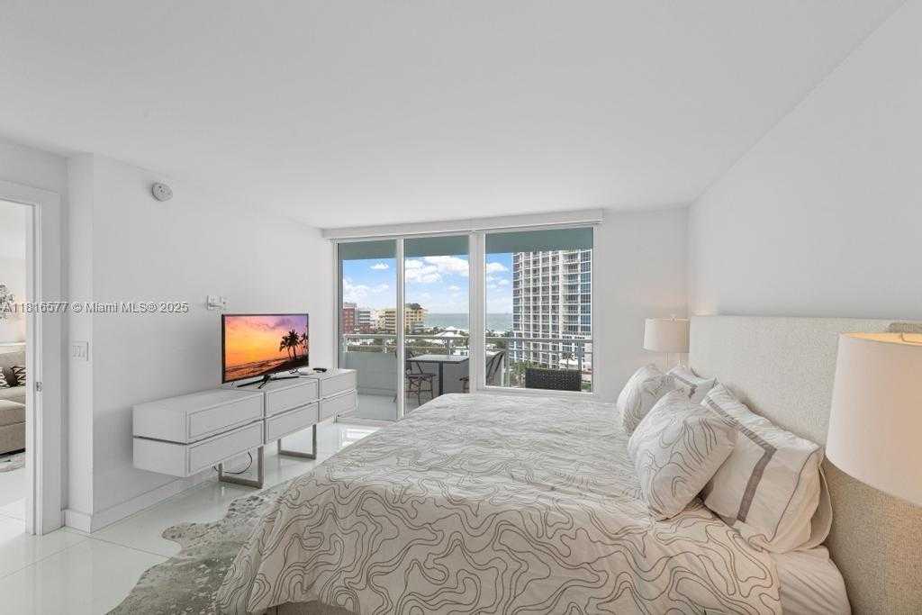 Small Image of 400 SOUTH POINTE DR #1006, Miami Beach Number 22