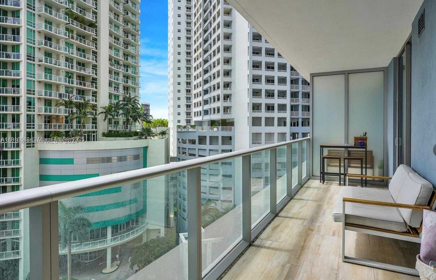 Small Image of 1300 BRICKELL BAY DR #906, Miami Number 15