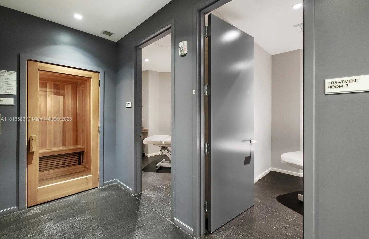 Small Image of 1300 BRICKELL BAY DR #906, Miami Number 22
