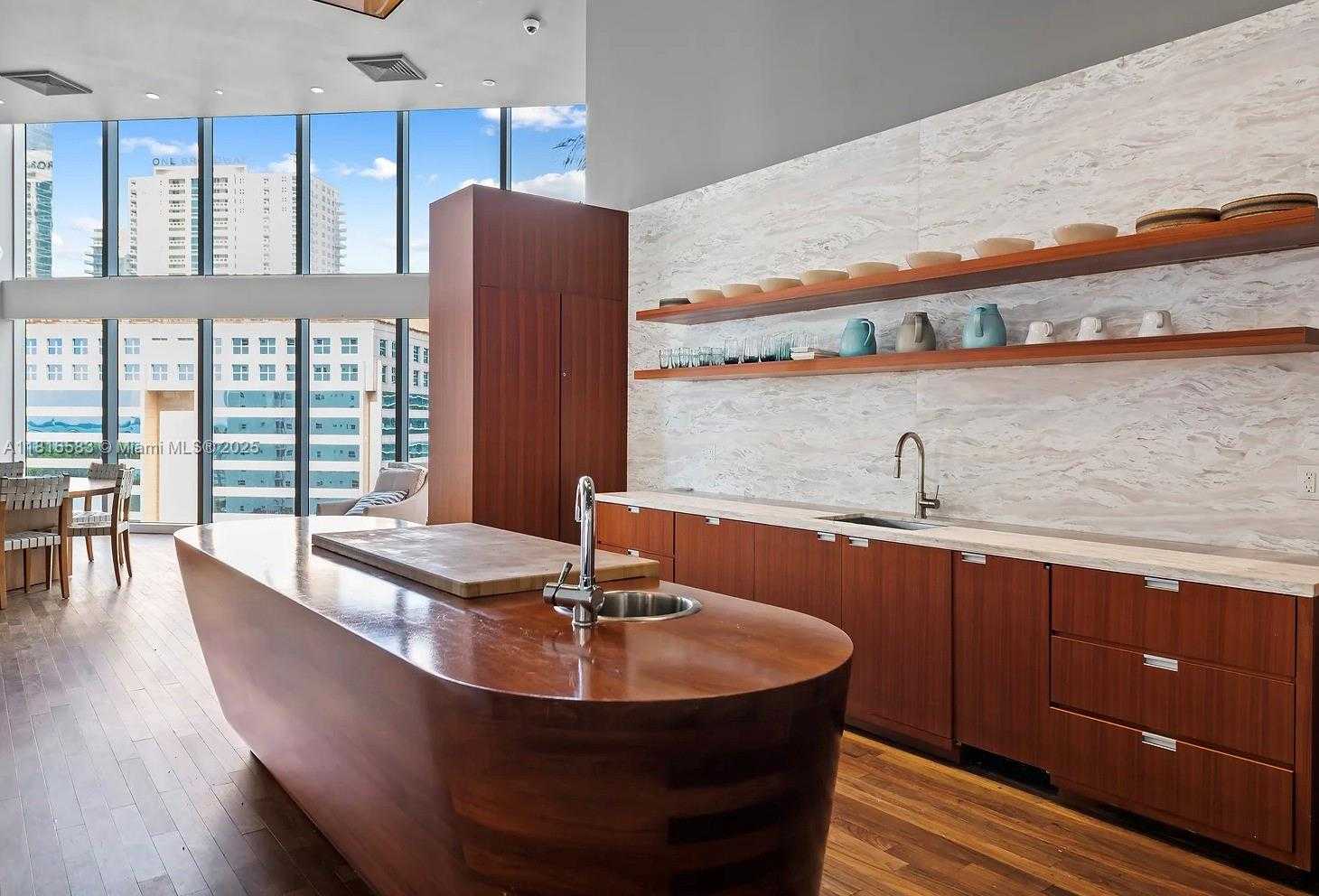 Small Image of 1300 BRICKELL BAY DR #906, Miami Number 30