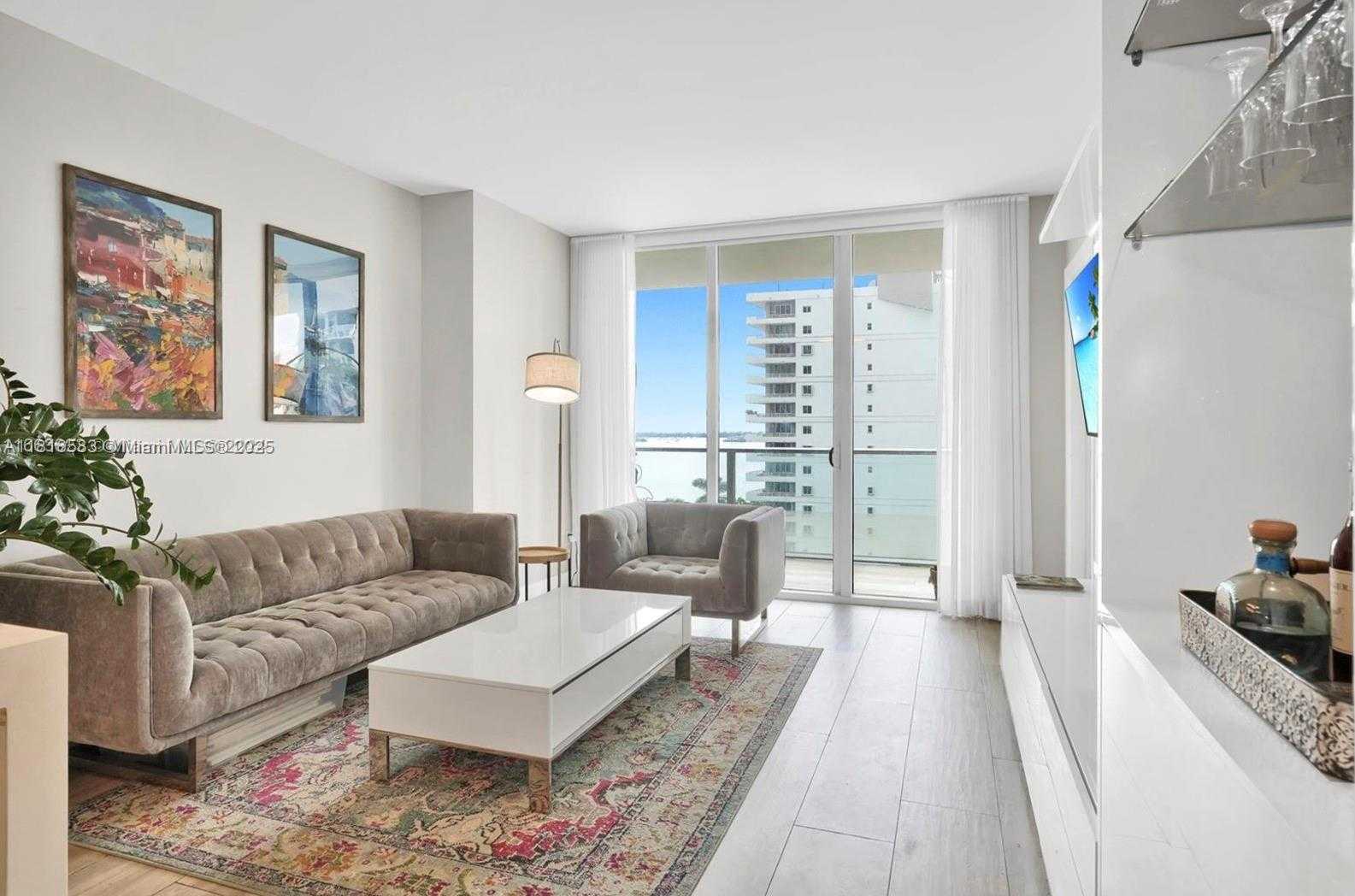 Small Image of 1300 BRICKELL BAY DR #906, Miami Number 6