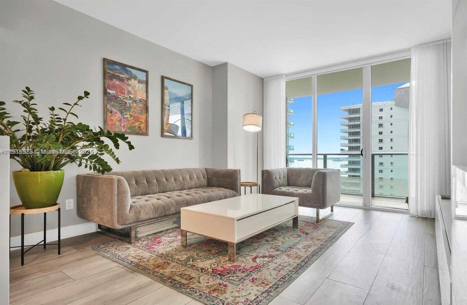 Small Image of 1300 BRICKELL BAY DR #906, Miami Number 8