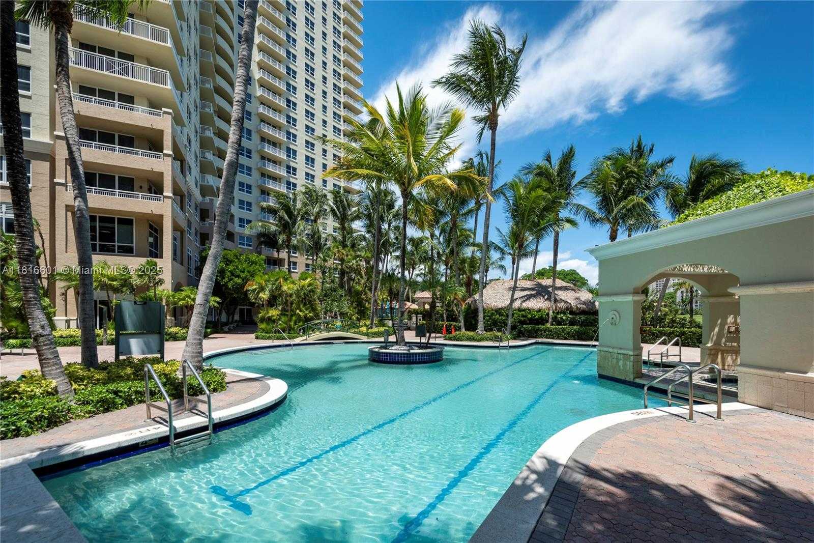 Small Image of 19501 WEST COUNTRY CLUB DR #2210, Aventura Number 35