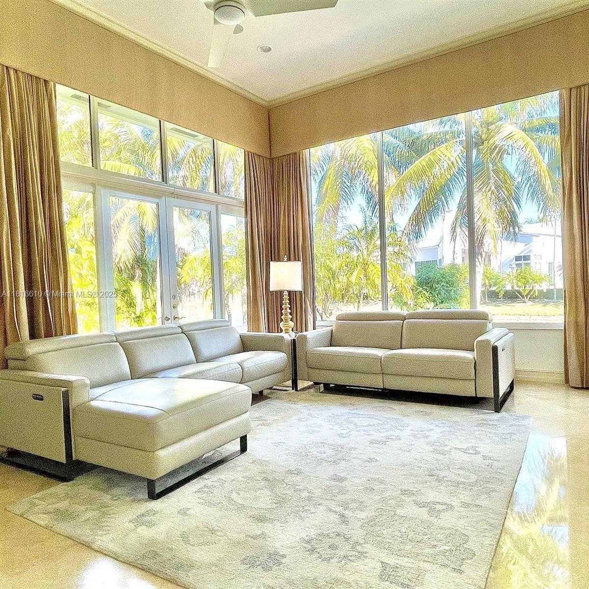 Small Image of Plantation Number 4