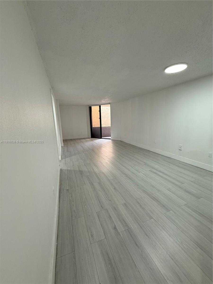 Small Image of 10400 SOUTH WEST 108TH AVE #A409, Miami Number 3