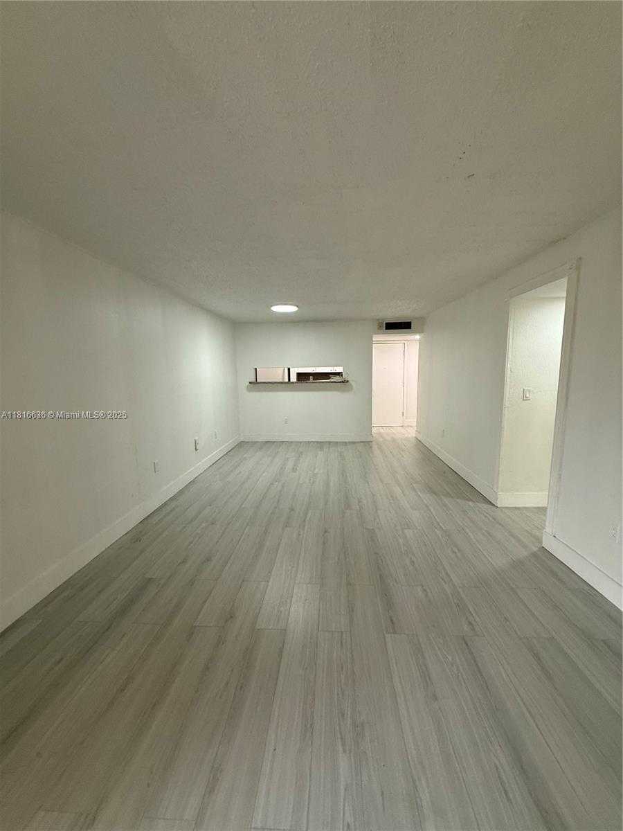 Small Image of 10400 SOUTH WEST 108TH AVE #A409, Miami Number 4