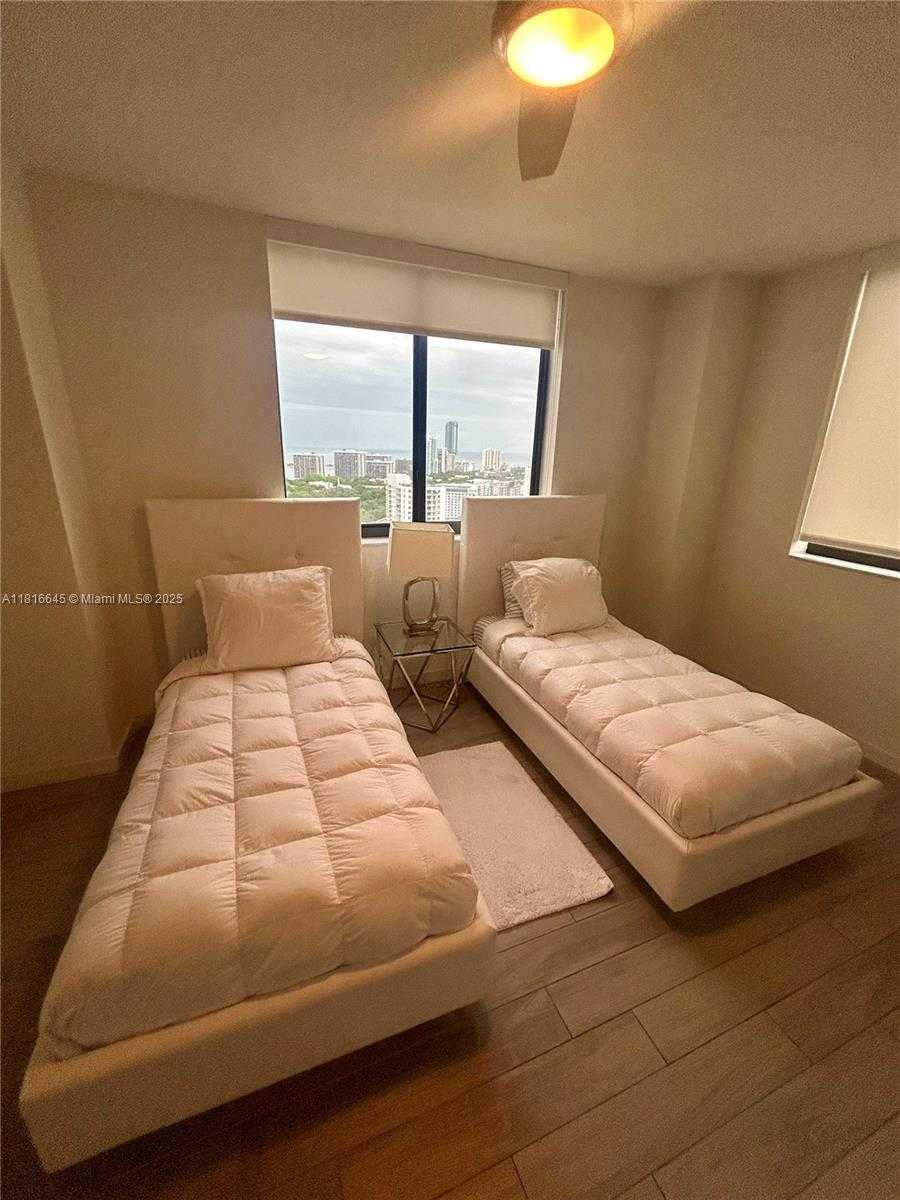 Small Image of 999 SOUTH WEST 1ST AVE #2804, Miami Number 14