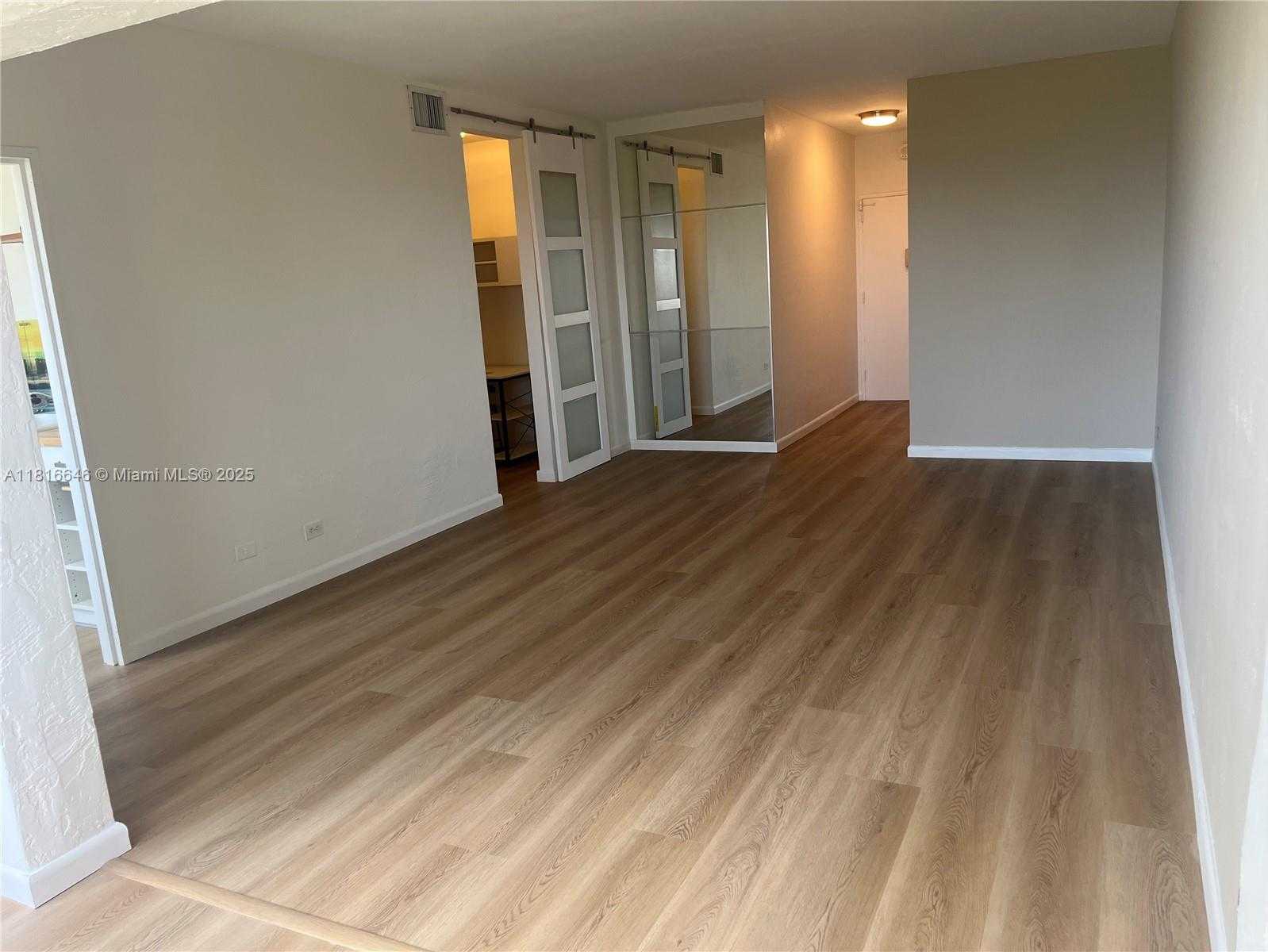 Small Image of 3 ISLAND AVE #08A, Miami Beach Number 10