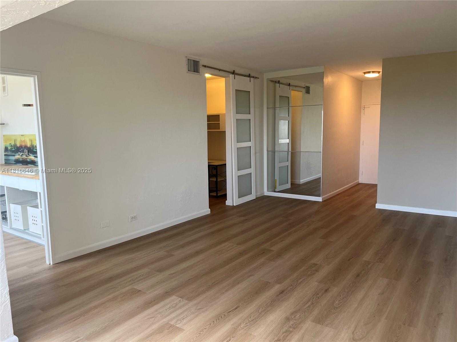 Small Image of 3 ISLAND AVE #08A, Miami Beach Number 5