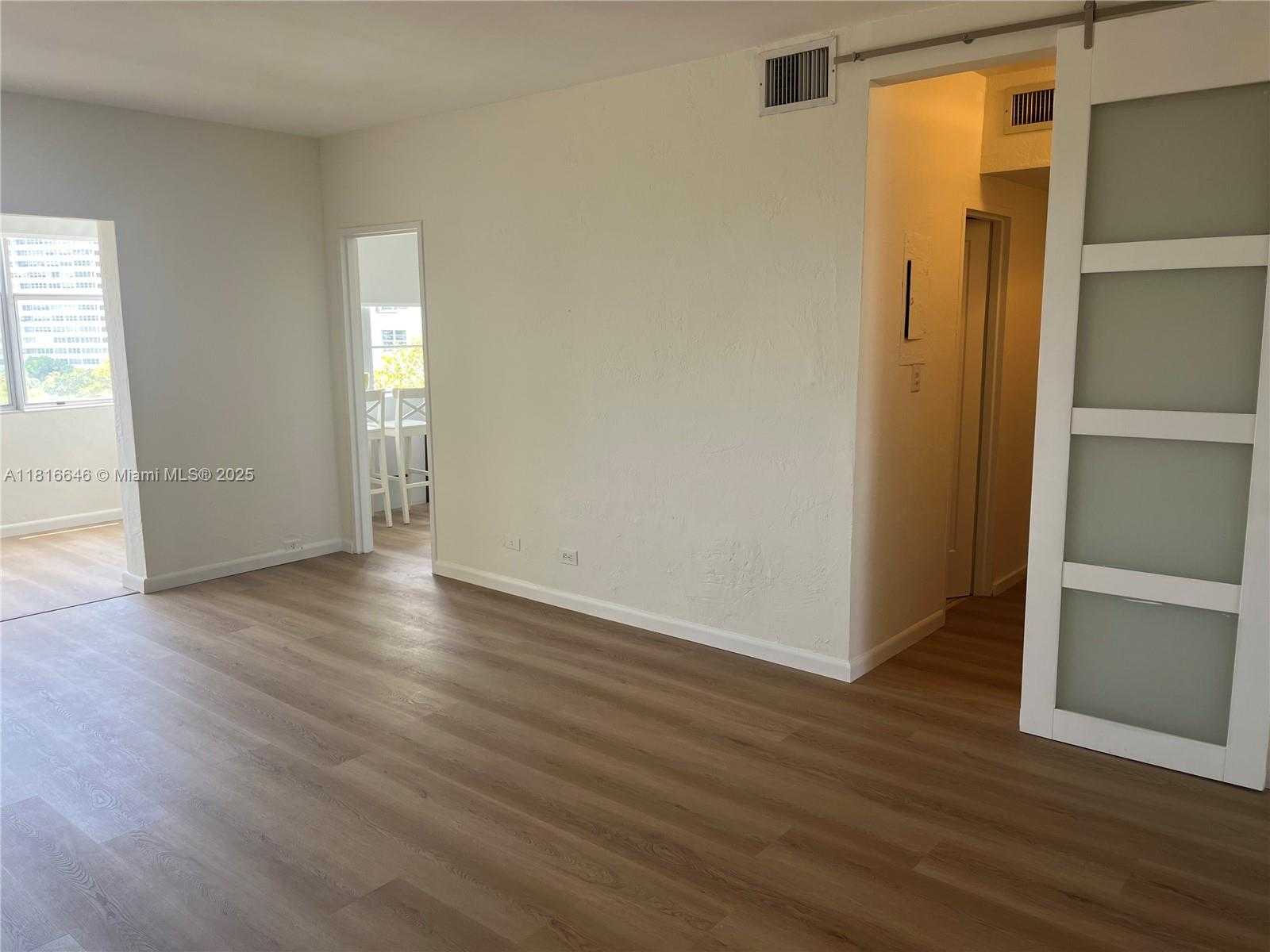 Small Image of 3 ISLAND AVE #08A, Miami Beach Number 6