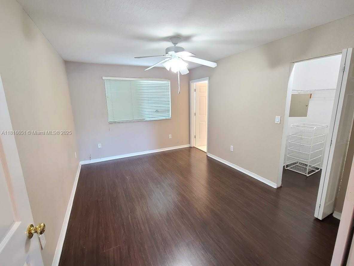 Small Image of 5713 NORTH WEST 114TH CT #112, Doral Number 12