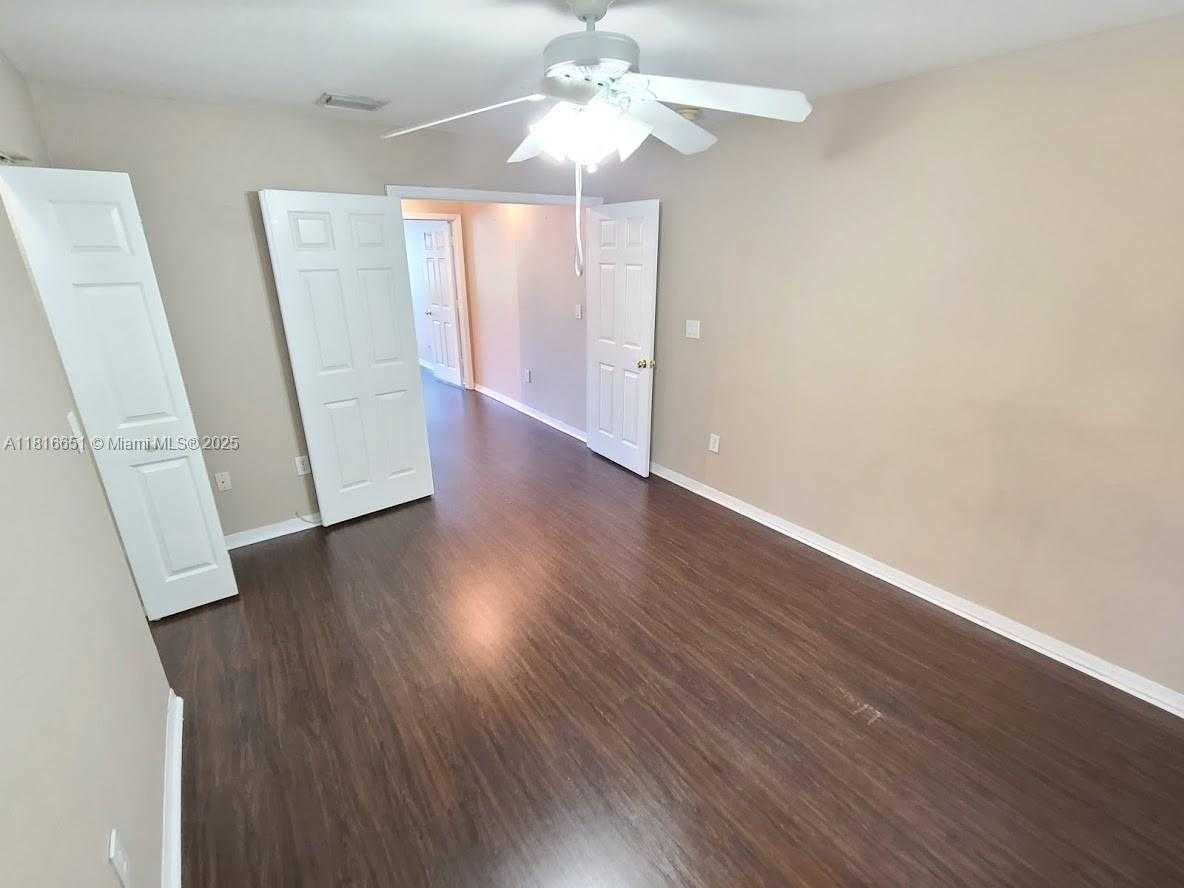 Small Image of 5713 NORTH WEST 114TH CT #112, Doral Number 14
