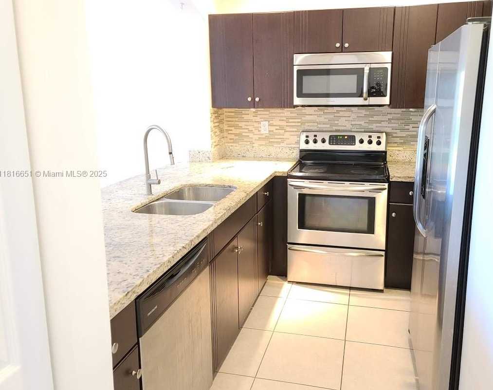 Small Image of 5713 NORTH WEST 114TH CT #112, Doral Number 4