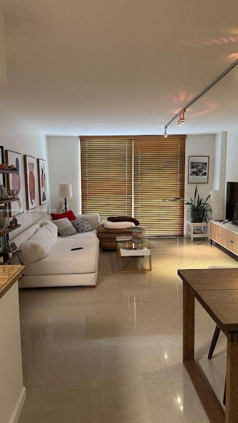 Small Image of 200 SOUTH EAST 15TH RD #15E, Miami Number 8