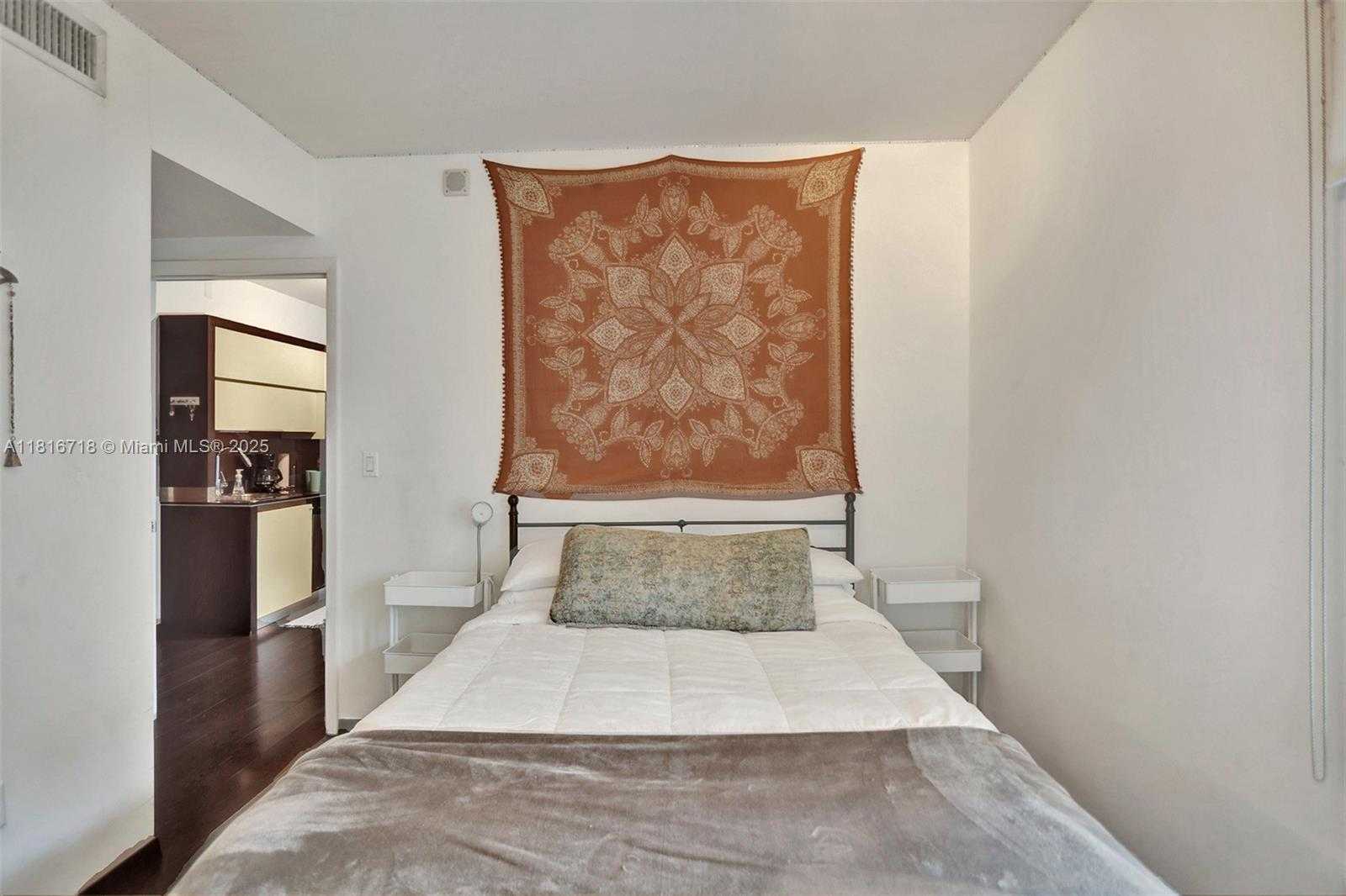 Small Image of 435 21ST ST #210, Miami Beach Number 12