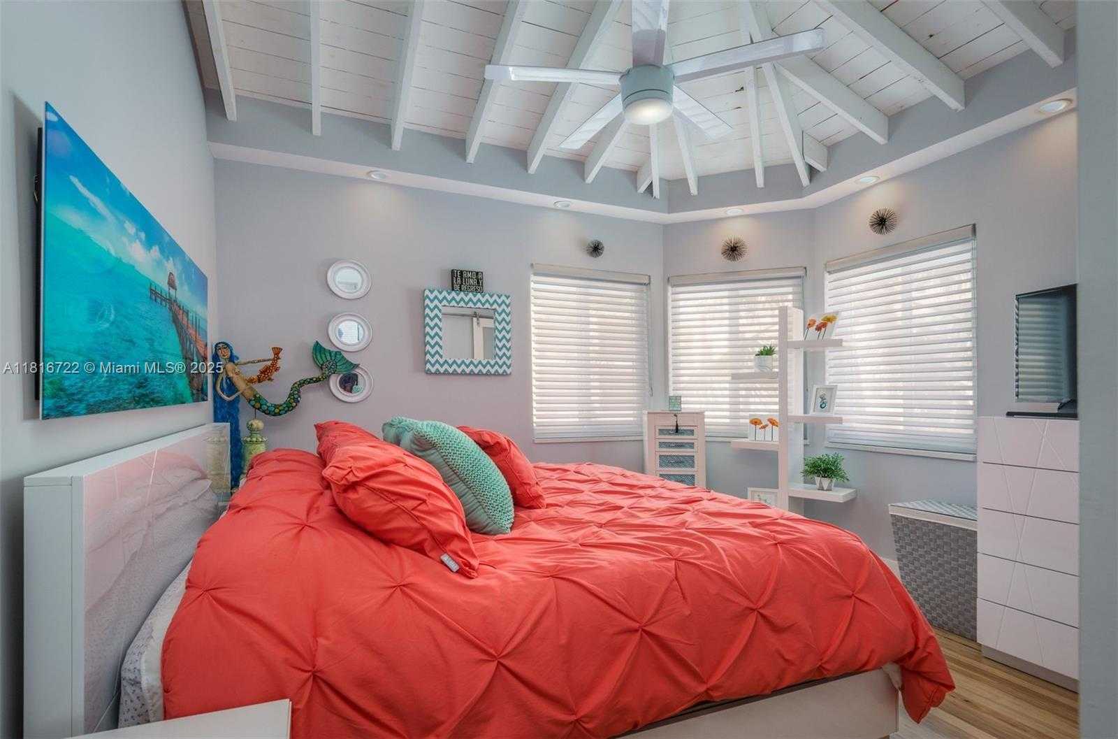 Small Image of 3400 NORTH SURF RD #2, Hollywood Number 10