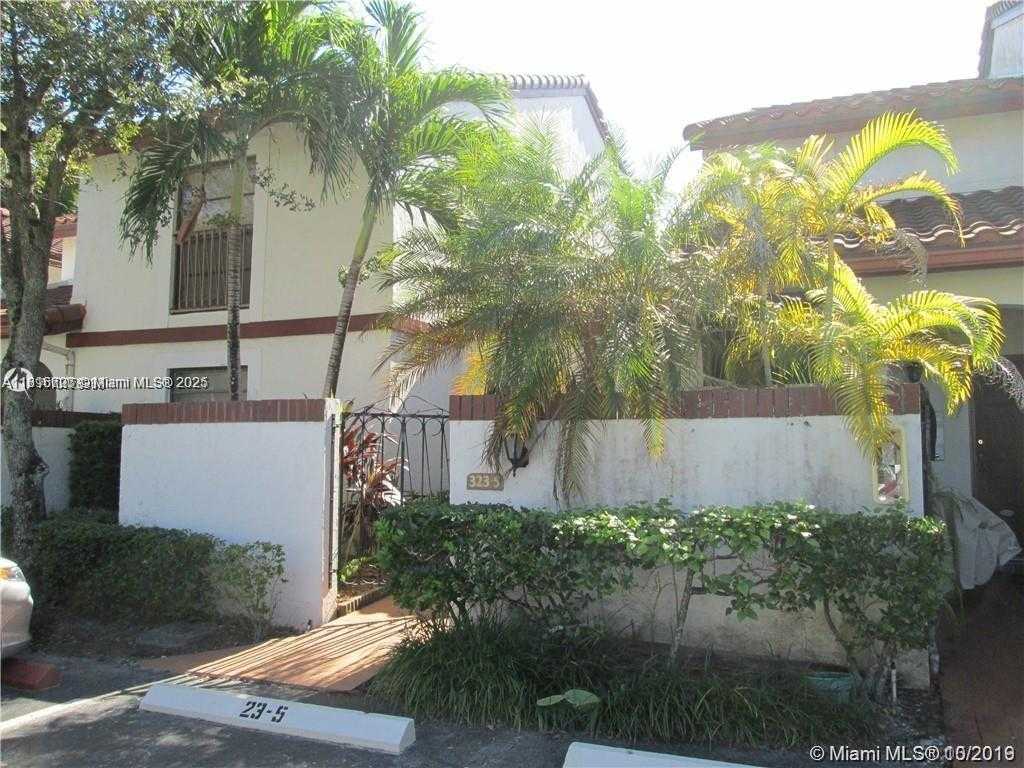Small Image of 323 IVES DAIRY RD #323-06, Miami Number 25