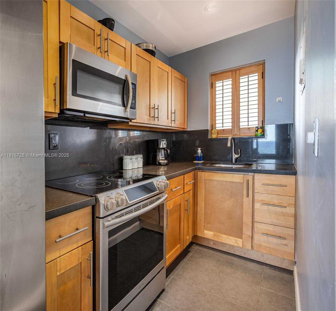 Small Image of 3400 NORTH SURF RD #4, Hollywood Number 8