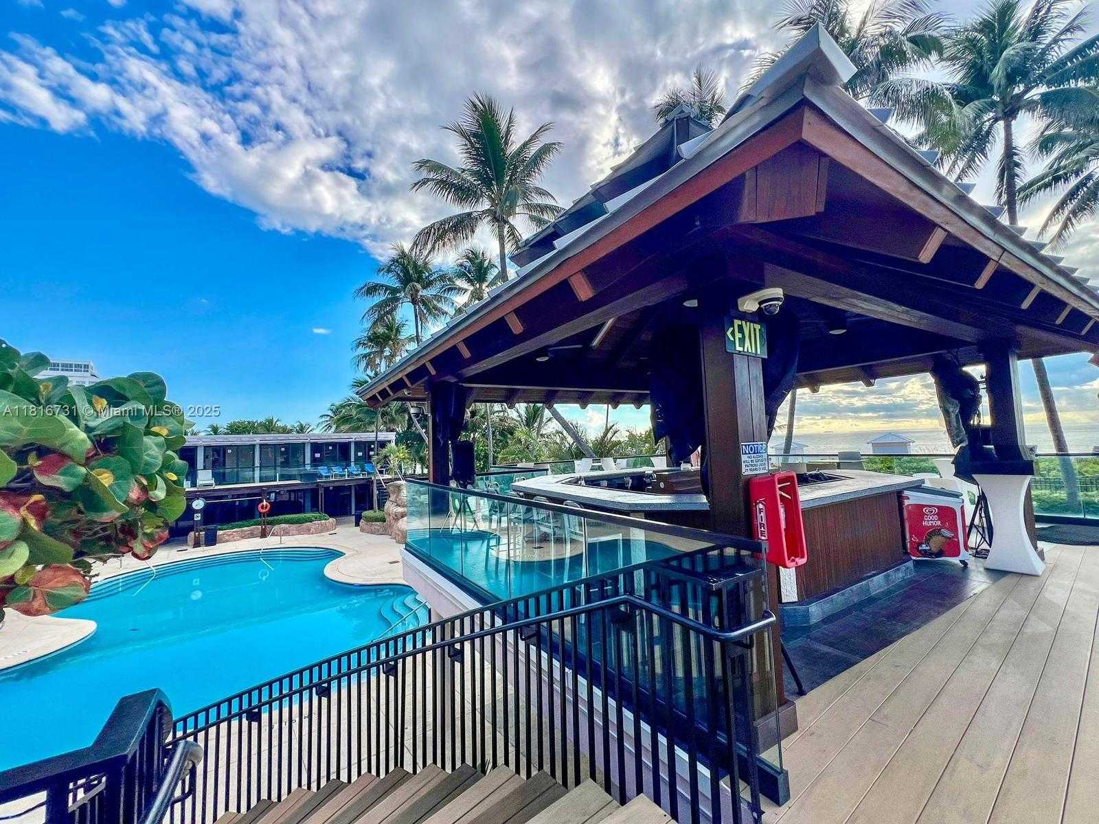 Small Image of 5225 COLLINS AVE #517, Miami Beach Number 10