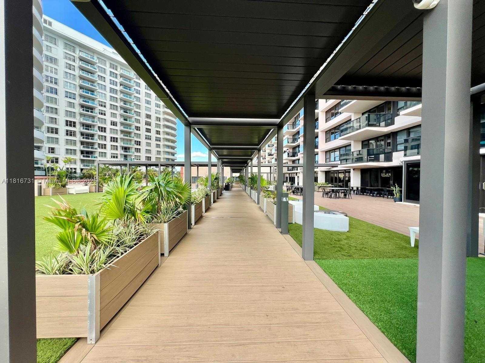Small Image of 5225 COLLINS AVE #517, Miami Beach Number 18