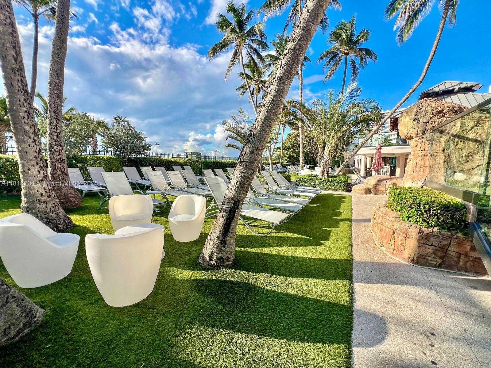 Small Image of 5225 COLLINS AVE #517, Miami Beach Number 3
