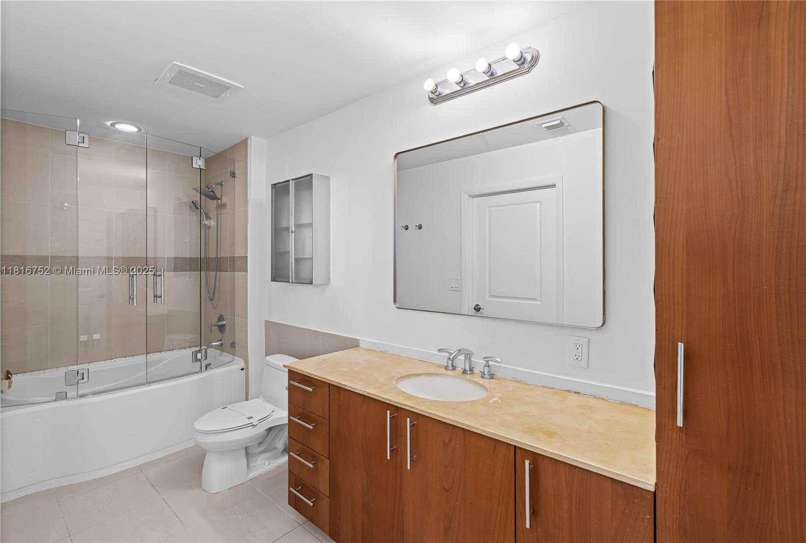 Small Image of 1945 SOUTH OCEAN DR #704, Hallandale Beach Number 20
