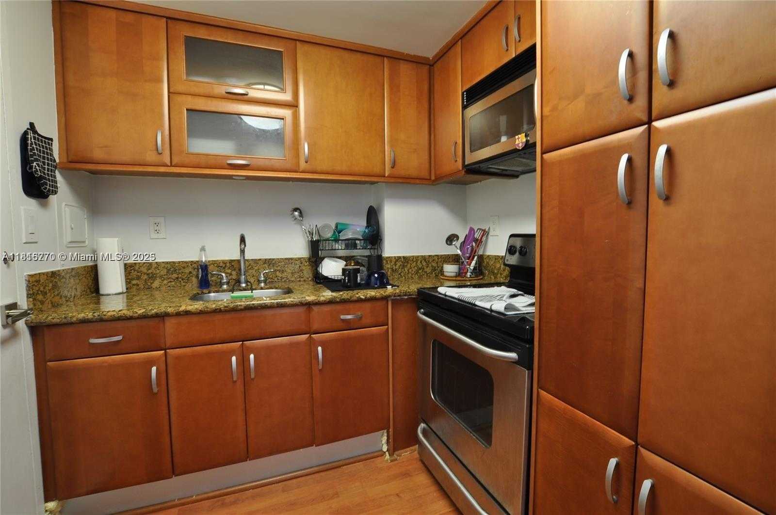 Small Image of 3301 NORTH EAST 5TH AVE #713, Miami Number 6